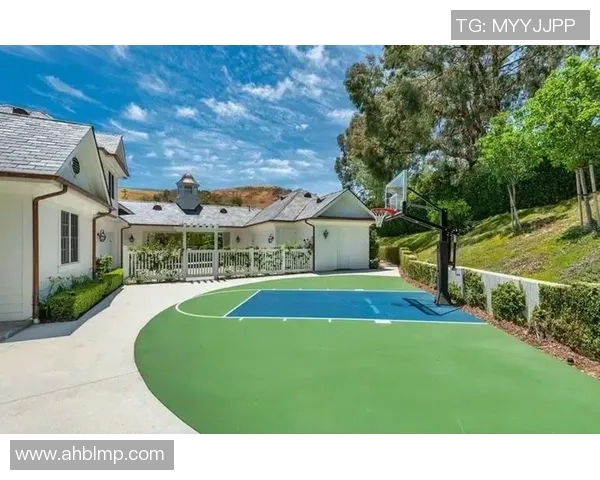 足球明星奢华豪宅大揭秘向你展示他们的梦想家园与生活方式